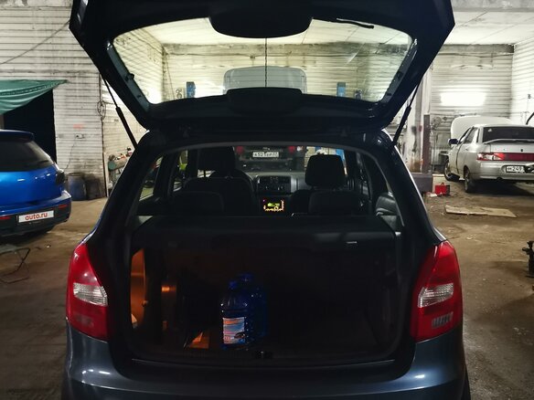 2011 Skoda Fabia II Рестайлинг, синий - вид 8