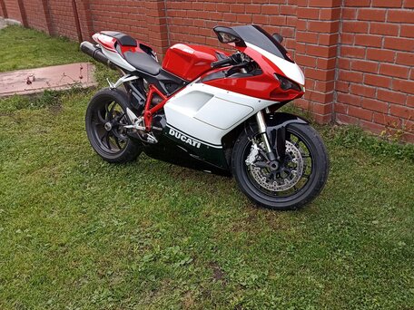 2010 Ducati 848, красный, 600000 рублей, вид 1