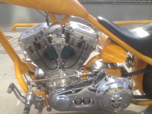 2005 Harley-Davidson Softail Custom, жёлтый, 1500000 рублей - вид 5