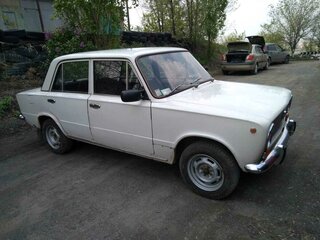 1975 Lada (ВАЗ) 2101, белый, 180000 рублей, вид 3