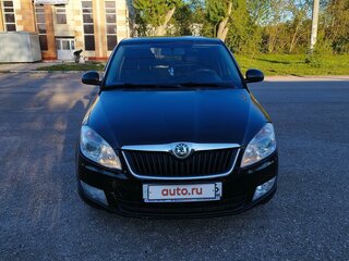 2011 Skoda Fabia II Рестайлинг, чёрный, 400000 рублей, вид 1