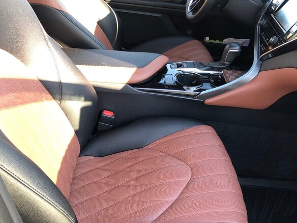 2020 Toyota Camry VIII (XV70), синий, 2955555 рублей - вид 9