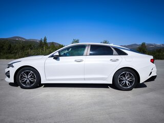 2020 Kia K5 III, белый, 2300000 рублей, вид 4