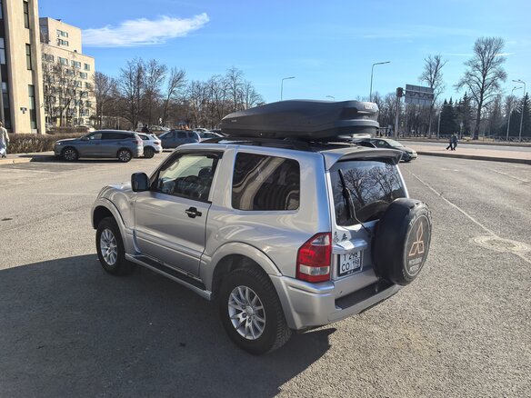 2003 Mitsubishi Pajero III Рестайлинг, серебристый, 1200000 рублей - вид 6