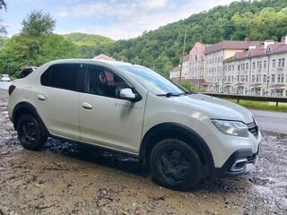 2019 Renault Logan Stepway II Рестайлинг, белый, 950000 рублей, вид 2