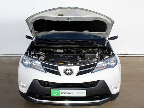 2015 Toyota RAV4 IV (XA40), белый - вид 3