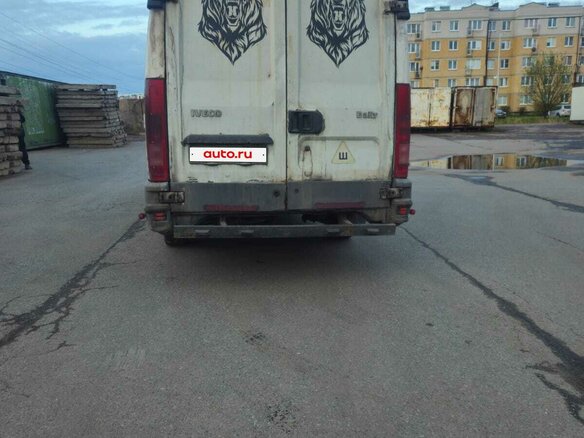 2001 Iveco Daily, белый, 333000 рублей - вид 1