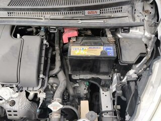 2010 Toyota Vitz III (XP130), серый, 858000 рублей, вид 3
