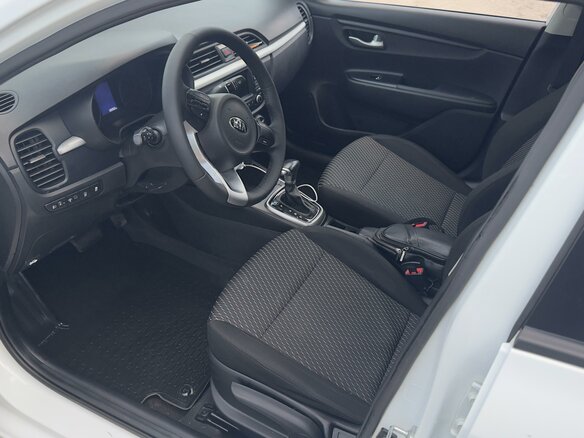 2018 Kia Rio IV, белый, 1550000 рублей - вид 13