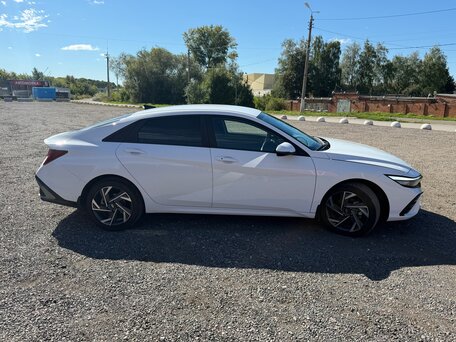 2024 Hyundai Elantra VII (CN7) Рестайлинг, белый, 2749909 рублей, вид 4
