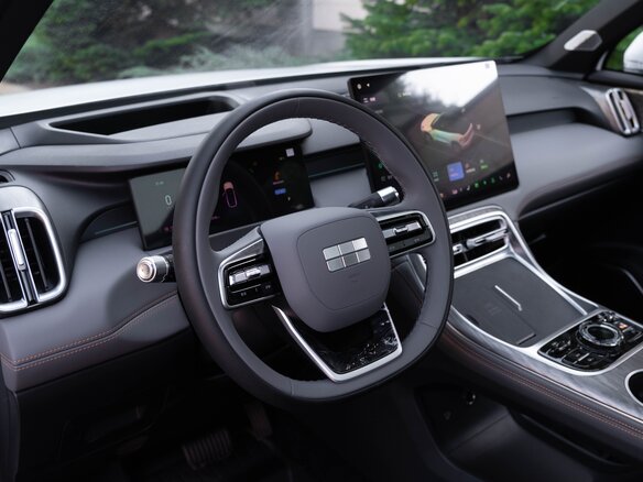 2026 Geely Galaxy M7, белый - вид 12