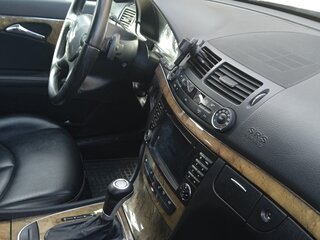 2008 Mercedes-Benz E-Класс 230 III (W211, S211) Рестайлинг, чёрный, 1150000 рублей, вид 4