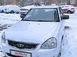 2016 Lada (ВАЗ) Priora I Рестайлинг, белый, 550000 рублей, вид 1