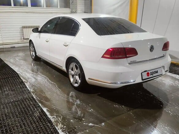 2012 Volkswagen Passat B7, белый, 1250000 рублей - вид 9