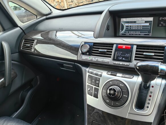 2012 Honda Elysion I Рестайлинг, серебристый, 2300000 рублей - вид 14