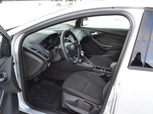2017 Ford Focus III Рестайлинг, серебристый - вид 6