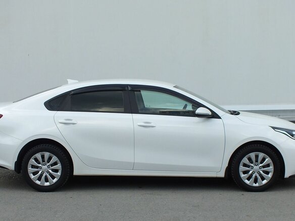 2018 Kia Cerato IV, белый, 1639000 рублей - вид 5