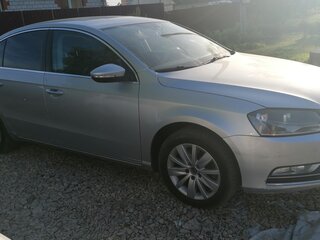 2013 Volkswagen Passat B7, серебристый, 1150000 рублей, вид 1