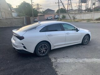 2020 Kia K5 III, белый, 2400000 рублей, вид 4