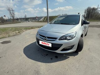 2013 Opel Astra J Рестайлинг, серебристый, 600000 рублей, вид 2