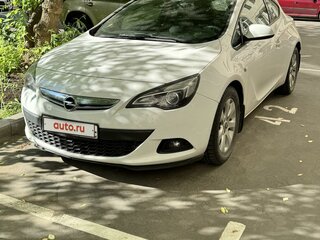 2014 Opel Astra GTC J Рестайлинг, белый, 1100000 рублей, вид 2