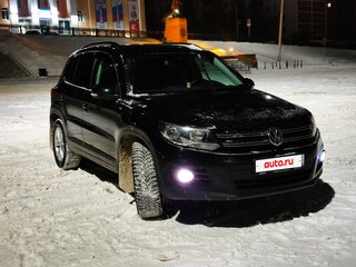 2015 Volkswagen Tiguan I Рестайлинг, чёрный, 1473000 рублей, вид 2