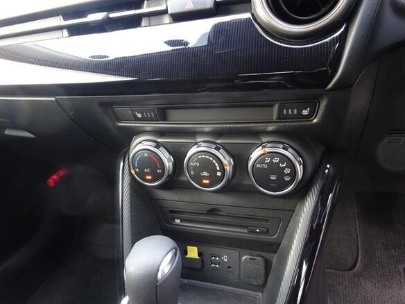 2021 Mazda 2 III (DJ) Рестайлинг, синий, 1000000 рублей - вид 23