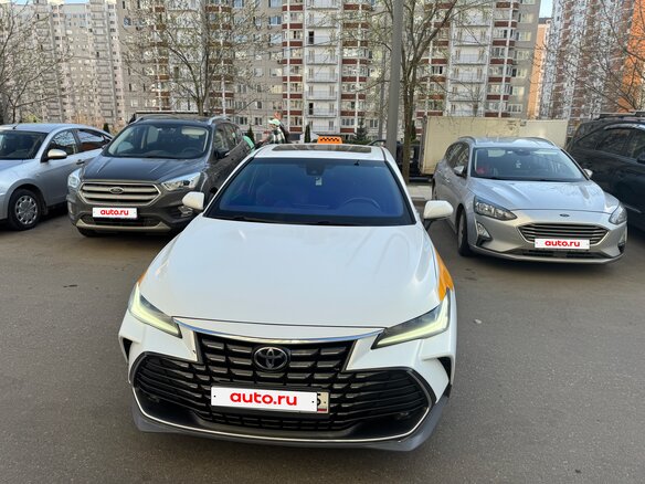 2023 Toyota Avalon V, белый, 4200000 рублей - вид 1