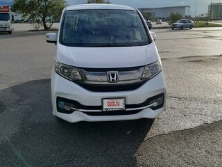 2015 Honda Stepwgn Spada V, белый, 1890000 рублей, вид 2
