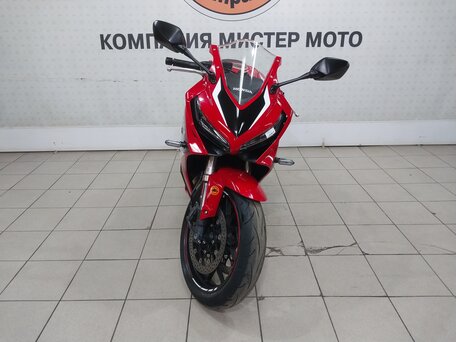 2021 Honda CBR 650R, красный, 898000 рублей, вид 3
