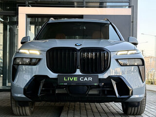 2026 BMW X7 40i I (G07) Рестайлинг, серый, 17500000 рублей, вид 4