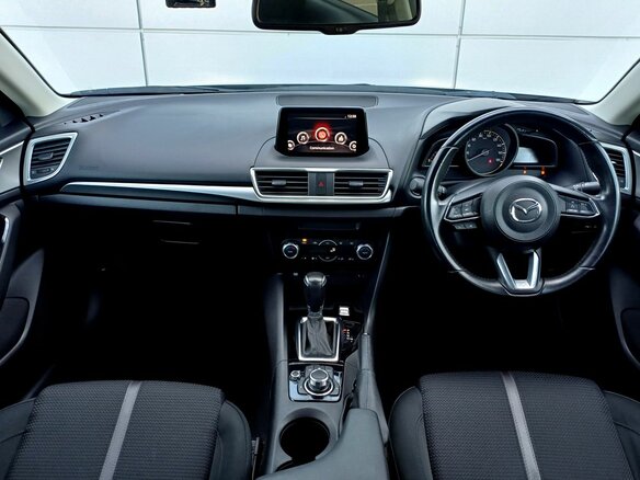 2018 Mazda 3 III (BM) Рестайлинг, чёрный, 1744000 рублей - вид 15
