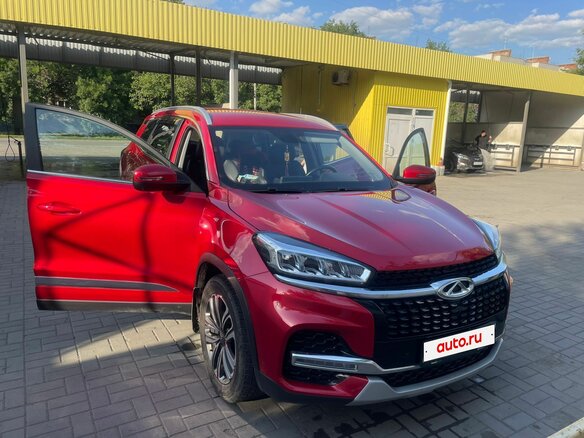 2020 Chery Tiggo 8 I, красный - вид 1