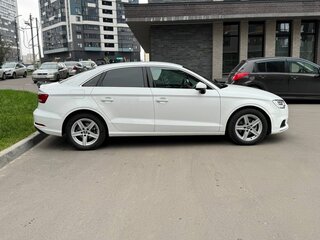 2019 Audi A3 III (8V) Рестайлинг, белый, 2100000 рублей, вид 4