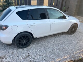 2007 Mazda 3 I (BK) Рестайлинг, чёрный, 350000 рублей, вид 3