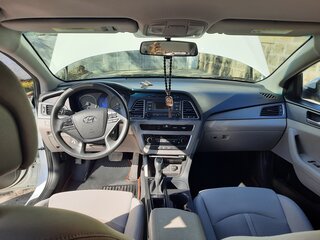 2017 Hyundai Sonata VII (LF), белый, 1300000 рублей, вид 5