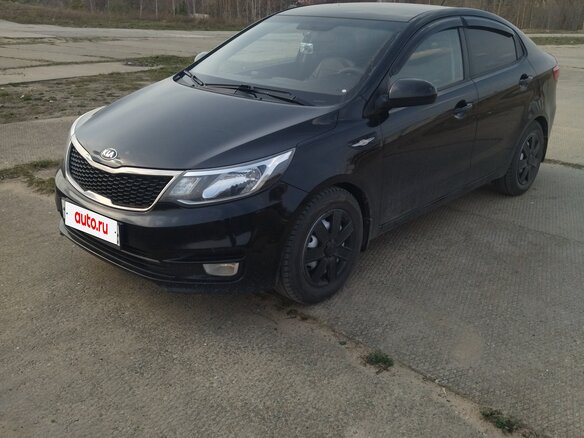 2015 Kia Rio 6-speed III, чёрный, 890000 рублей
