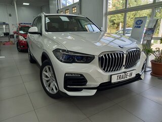 2021 BMW X5 30d IV (G05/G18), белый, 5999999 рублей, вид 1