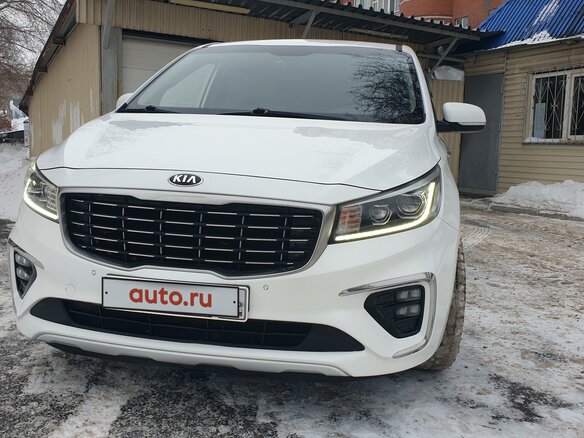 2019 Kia Carnival III, белый, 3490000 рублей - вид 1