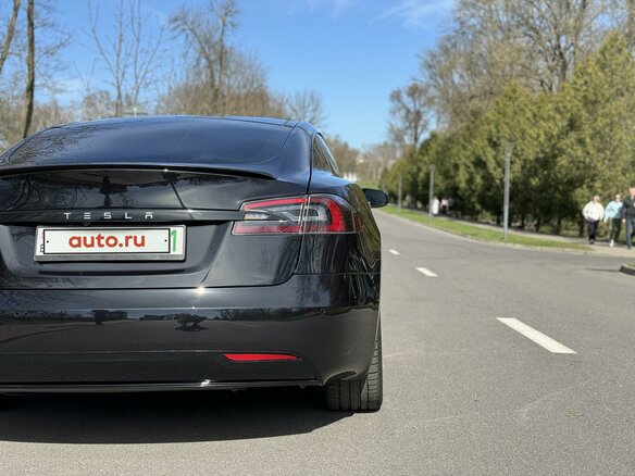 2018 Tesla Model S P100D I Рестайлинг, чёрный, 2801859 рублей - вид 11