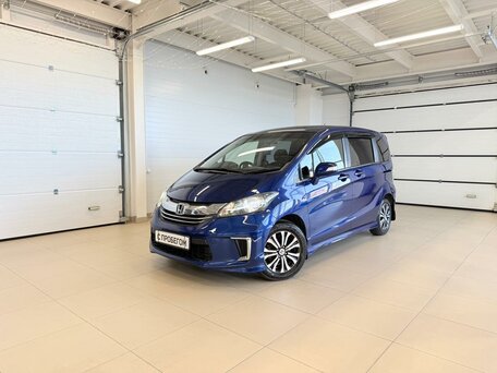 Honda Freed I Рестайлинг