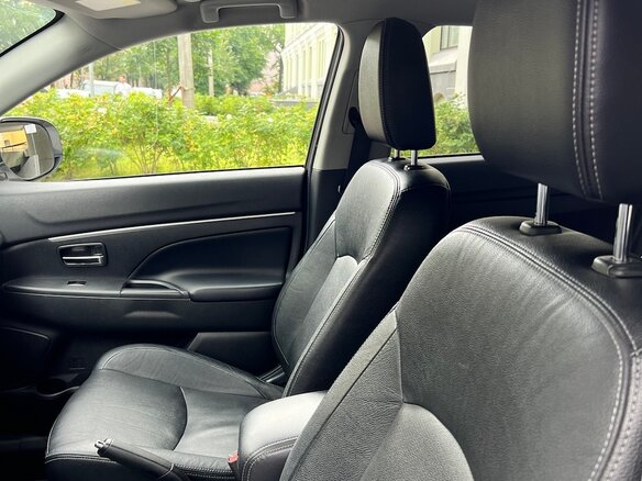 2012 Mitsubishi ASX I, белый, 1150000 рублей - вид 5