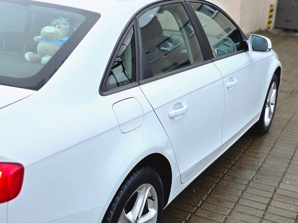 2014 Audi A4 IV (B8) Рестайлинг, белый, 1250000 рублей - вид 4