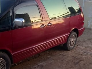 1999 Toyota Estima I, красный, 629000 рублей, вид 2