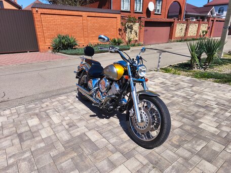 1999 Yamaha XVS1100, золотистый, 620000 рублей, вид 1