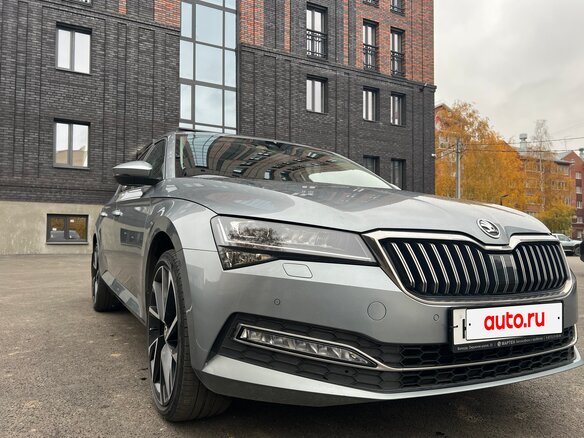 2019 Skoda Superb III Рестайлинг, серый, 2500000 рублей - вид 31