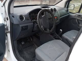 2010 Ford Tourneo Connect I Рестайлинг, белый, 700000 рублей, вид 3