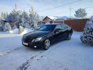 2011 Mercedes-Benz E-Класс 200 7G-Tronic IV (W212, S212, C207), чёрный, 1650000 рублей, вид 1