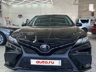 2021 Toyota Camry US Market VIII (XV70) Рестайлинг, чёрный, 3300000 рублей, вид 2