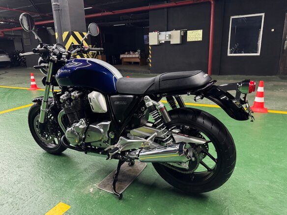 2019 Honda CB 1100, синий, 1325000 рублей - вид 17